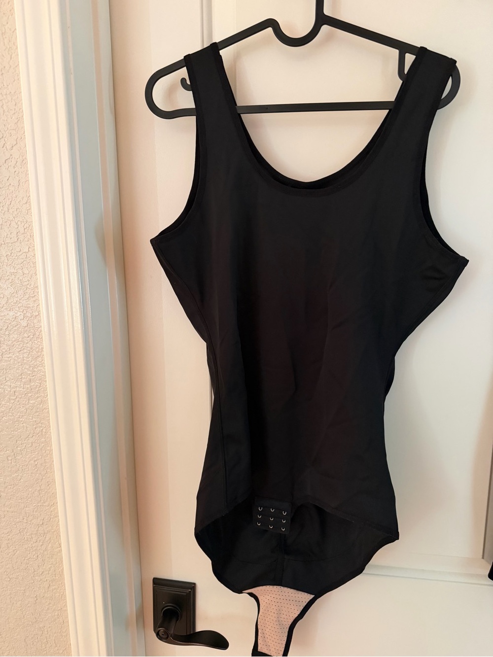 Irisnaya Black Women's Shapewear Bodysuit - size XL